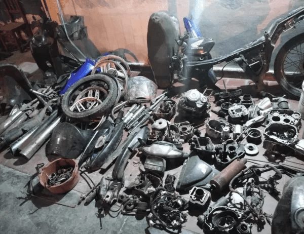 Por robo de motopartes en la PTRSU de Chajarí, la policía realizó allanamientos en Feliciano