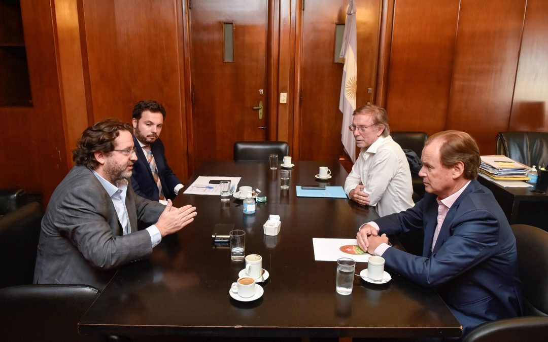 La provincia avanzó en el financiamiento internacional para obras en caminos rurales