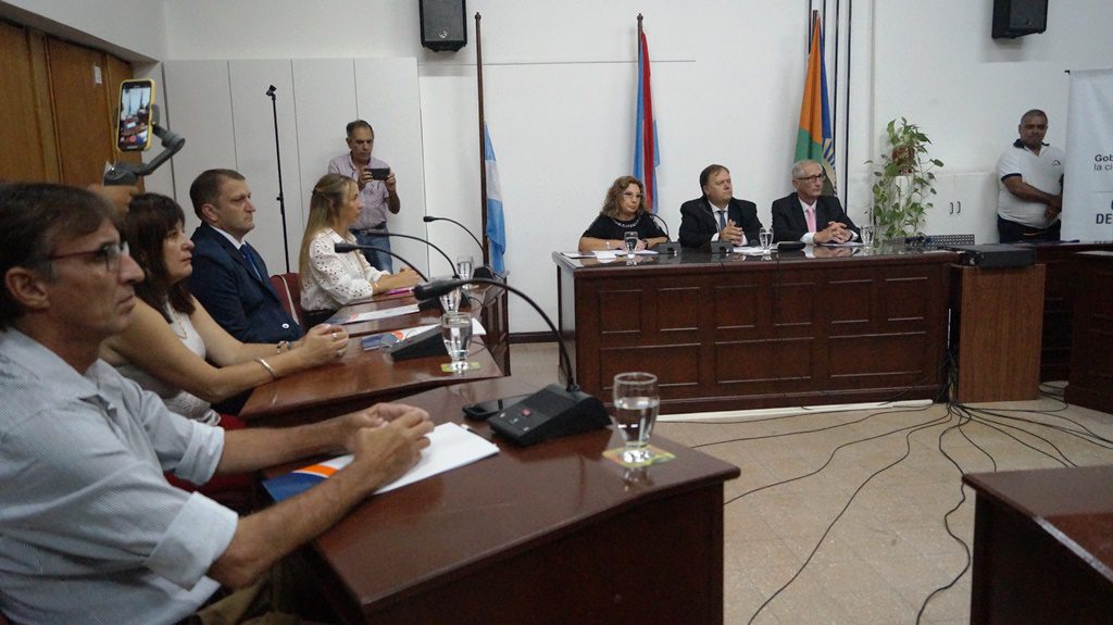 «Un gobierno chato y sin una visión de futuro», dijo el concejal Salvat tras la apertura de sesiones en el HCD de Chajarí