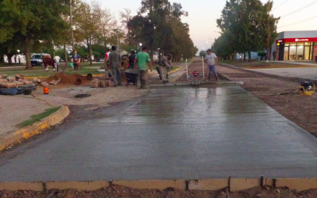 Comenzó la pavimentación en avenida de San Jaime: «Se vive un momento histórico», destacaron