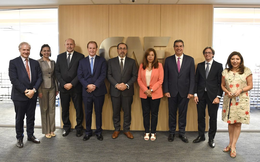 Bordet avanzó en las gestiones para realizar obras en caminos productivos por 40 millones de dólares