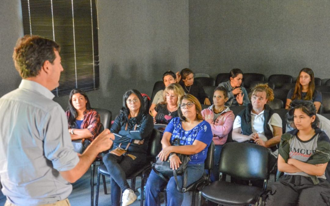 CAFESG capacita a emprendedoras textiles de Concordia