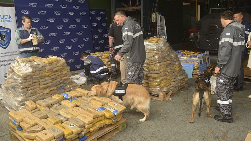 Aduana incineró dos toneladas de marihuana que fueron incautadas en Entre Ríos
