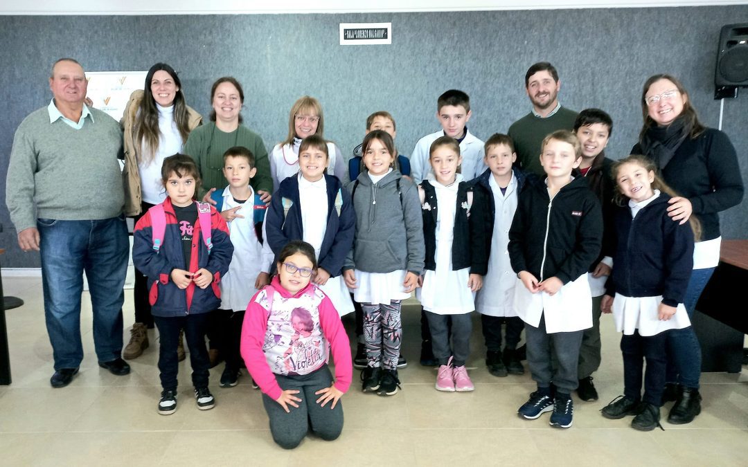 Docentes y alumnos de escuelas rurales visitaron el Concejo Deliberante de Villa del Rosario