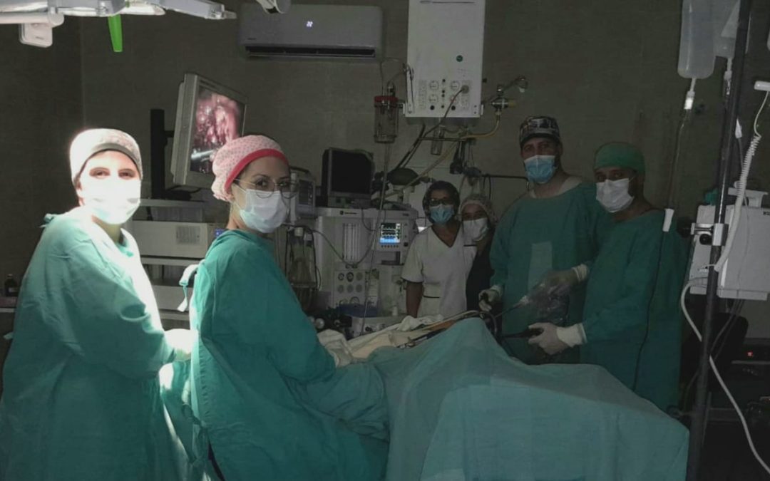 Por primera vez se realizó una hemicolectomía vía laparoscopía en el hospital Santa Rosa