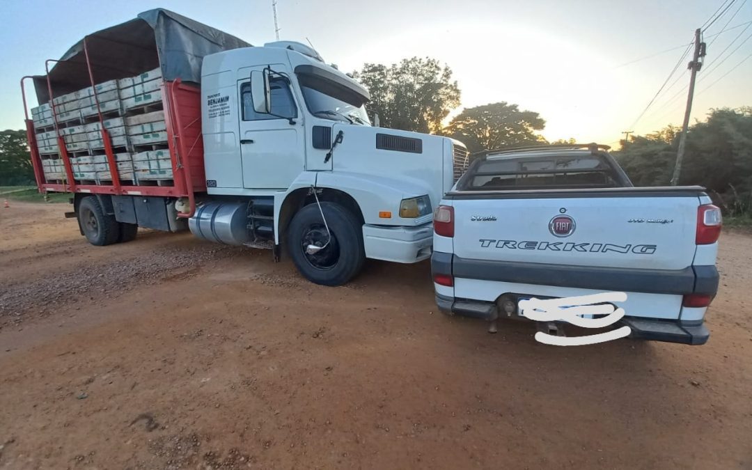 Chocaron un camión y una camioneta en Santa Ana: sin lesionados