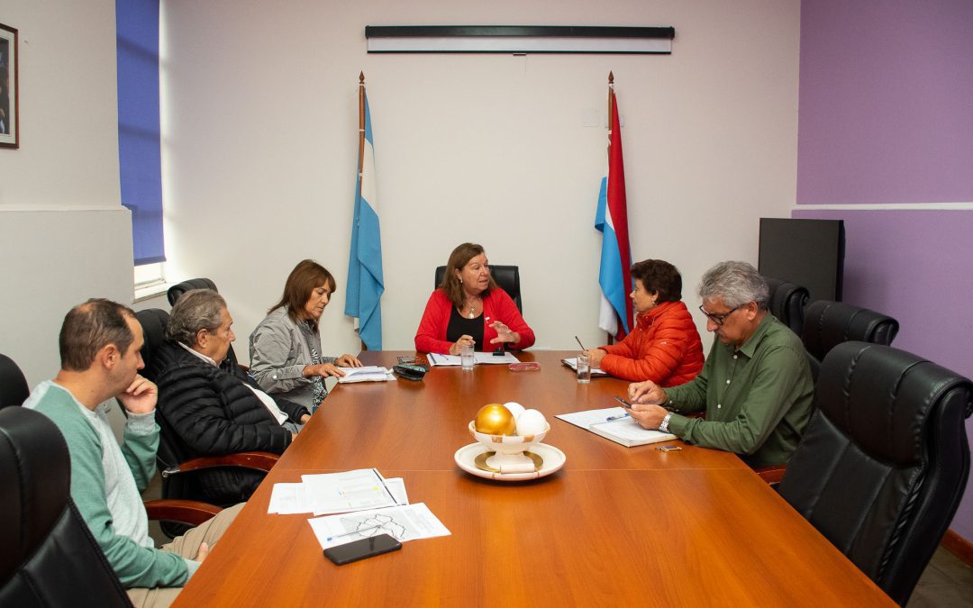 Repasan y coordinan trabajos para el departamento Feliciano