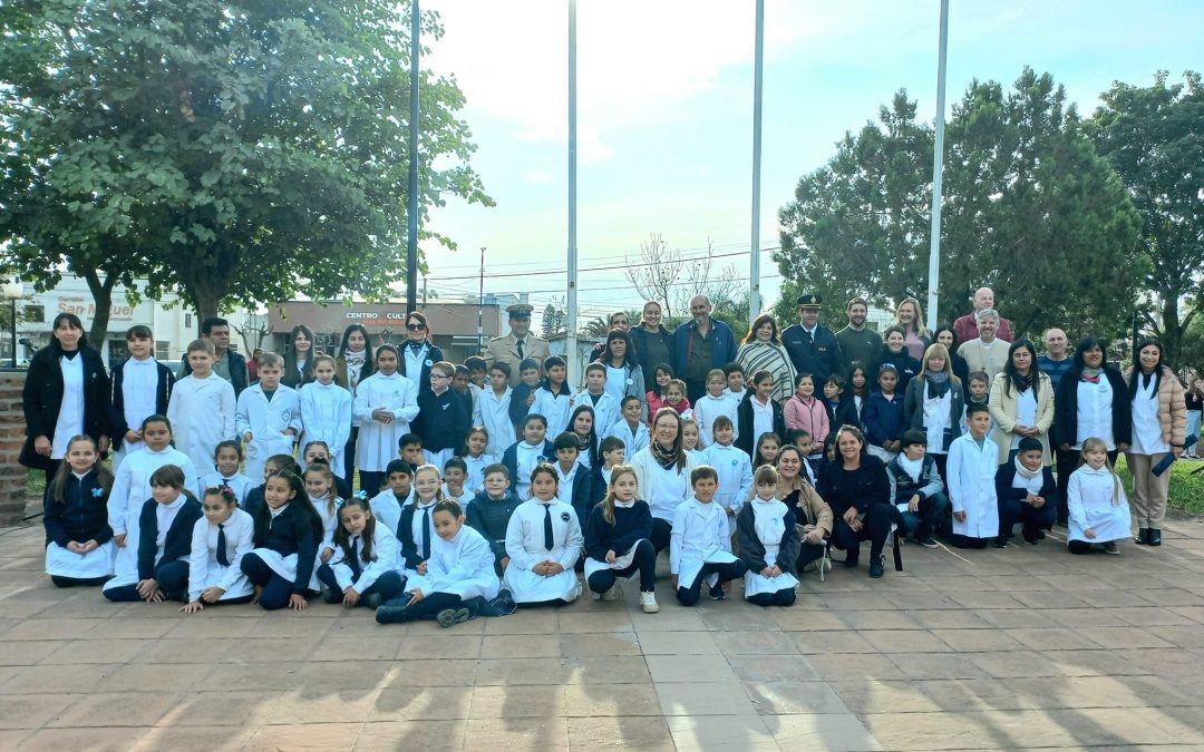 Villa del Rosario conmemoró el Día de la Bandera