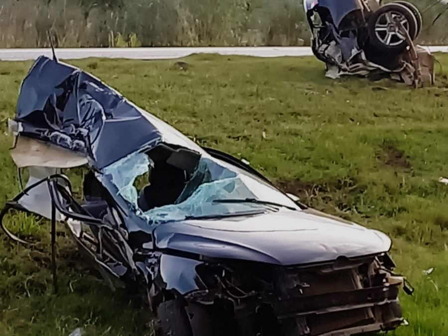 Joven de Villa del Rosario en grave estado tras tremendo accidente en Ruta 2: su auto se partió en dos