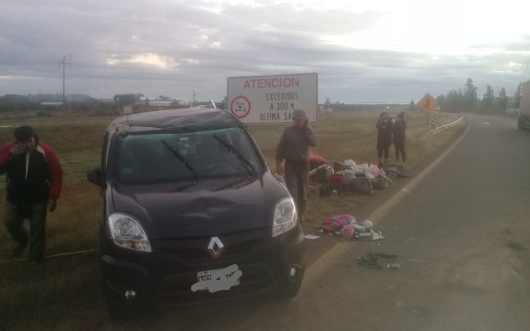 Autovía 14: Conductor realizó una mala maniobra y volcó su vehículo cerca de Chajarí