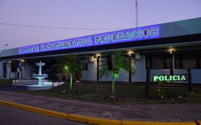 Jóvenes armados ingresaron a una vivienda en Federación: Fueron detenidos y los vecinos intentaron lincharlos