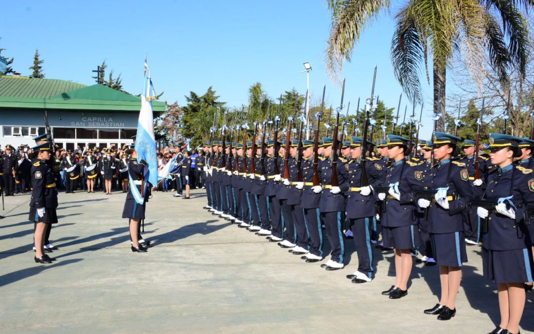 En el día de la bandera 410 futuros Policías de Entre Ríos juraron su lealtad