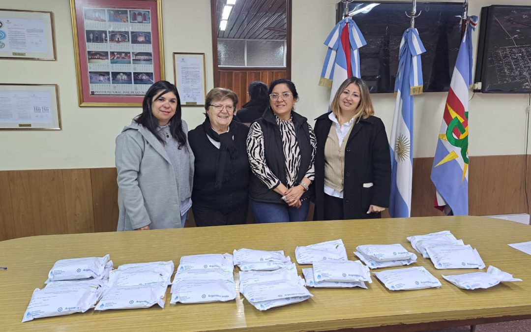 Más de 2400 anteojos recetados fueron entregados en la provincia a través del Programa Mirarnos