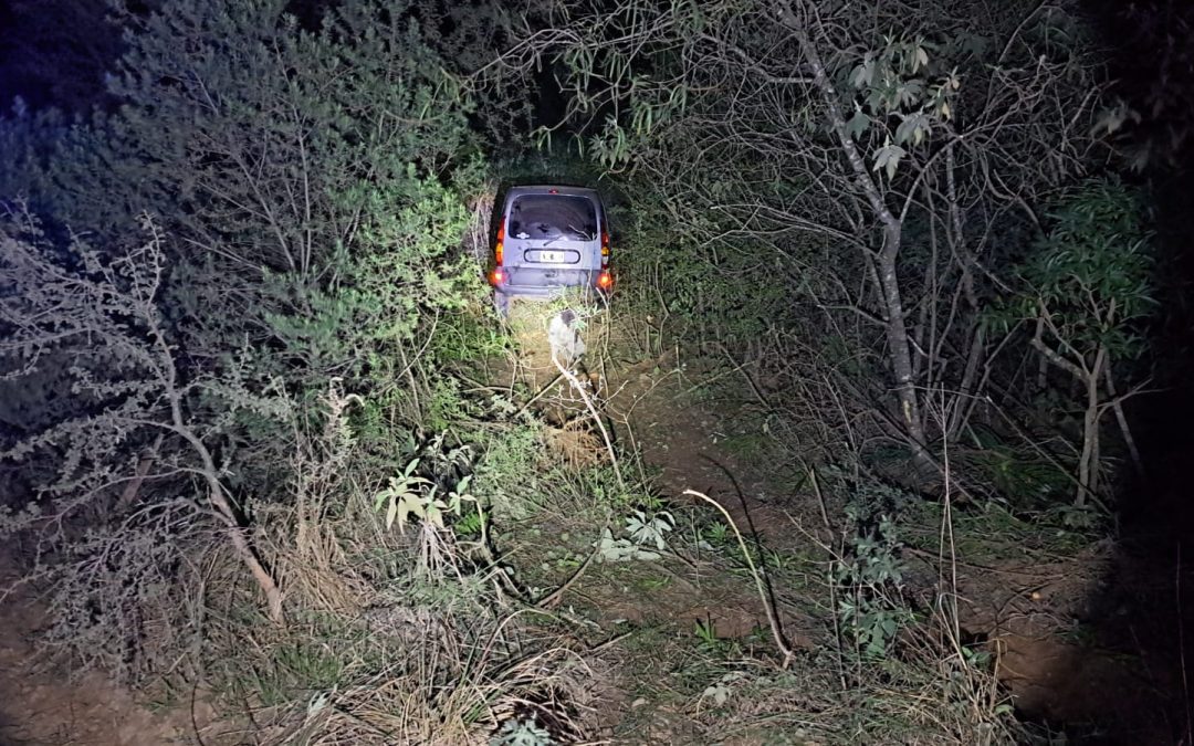 Un utilitario despistó en cercanías de Paraje Ascona
