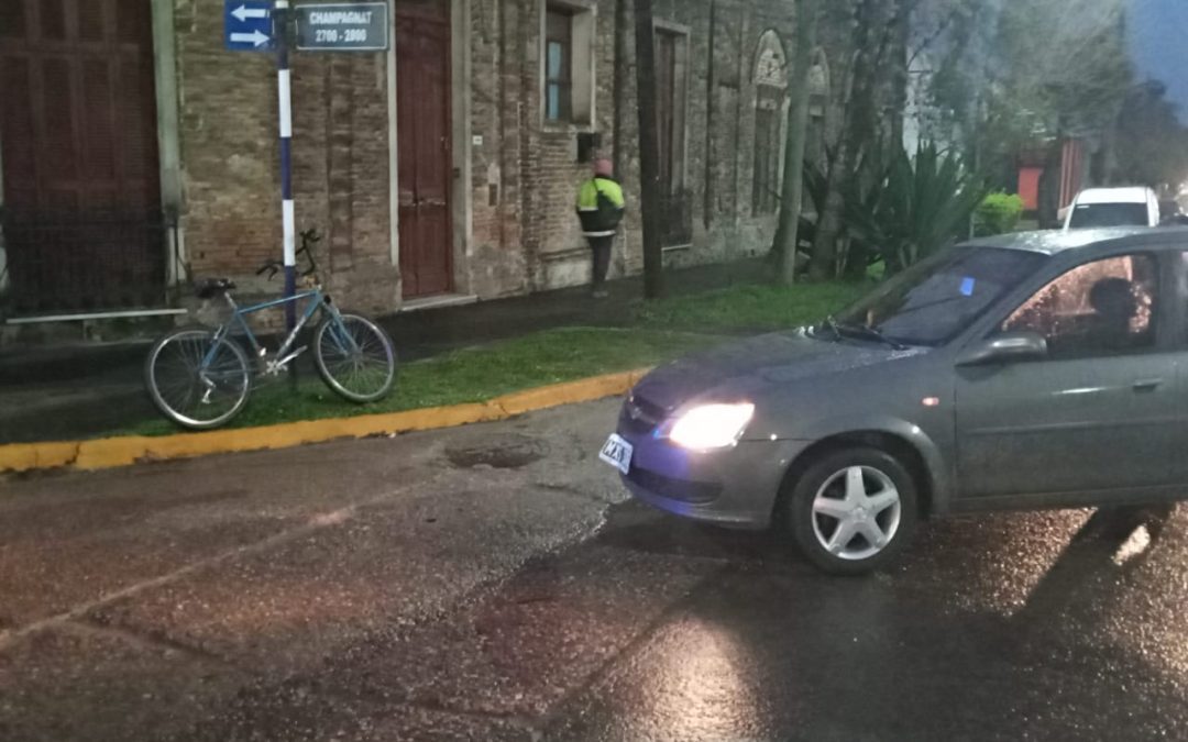 Una bicicleta y un auto chocaron en Chajarí