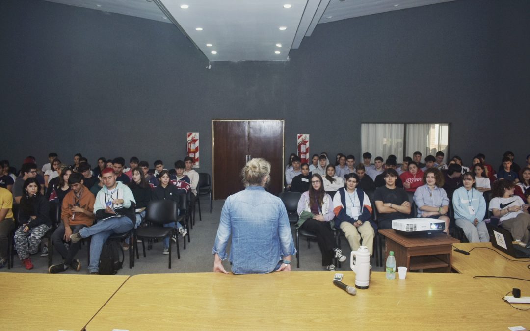 CAFESG Y ECU fortalecen la Fiesta del Estudiante de Concordia capacitando a más de 800 alumnos secundarios