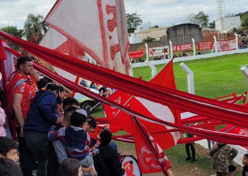 Independiente sufrió una dura derrota en su debut en el torneo local