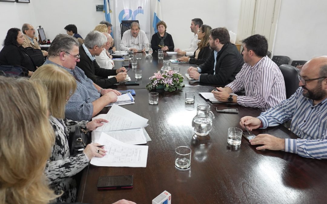 Paritaria docente: el gobierno se comprometió a sostener el incremento de salarios por arriba de la inflación de julio