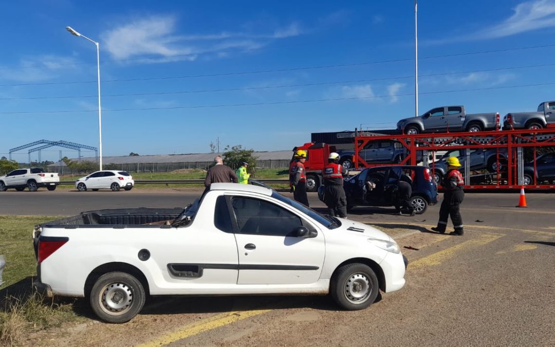 Autovía 14: Dos vehículos de Chajarí chocaron en el acceso a Colonia Belgrano