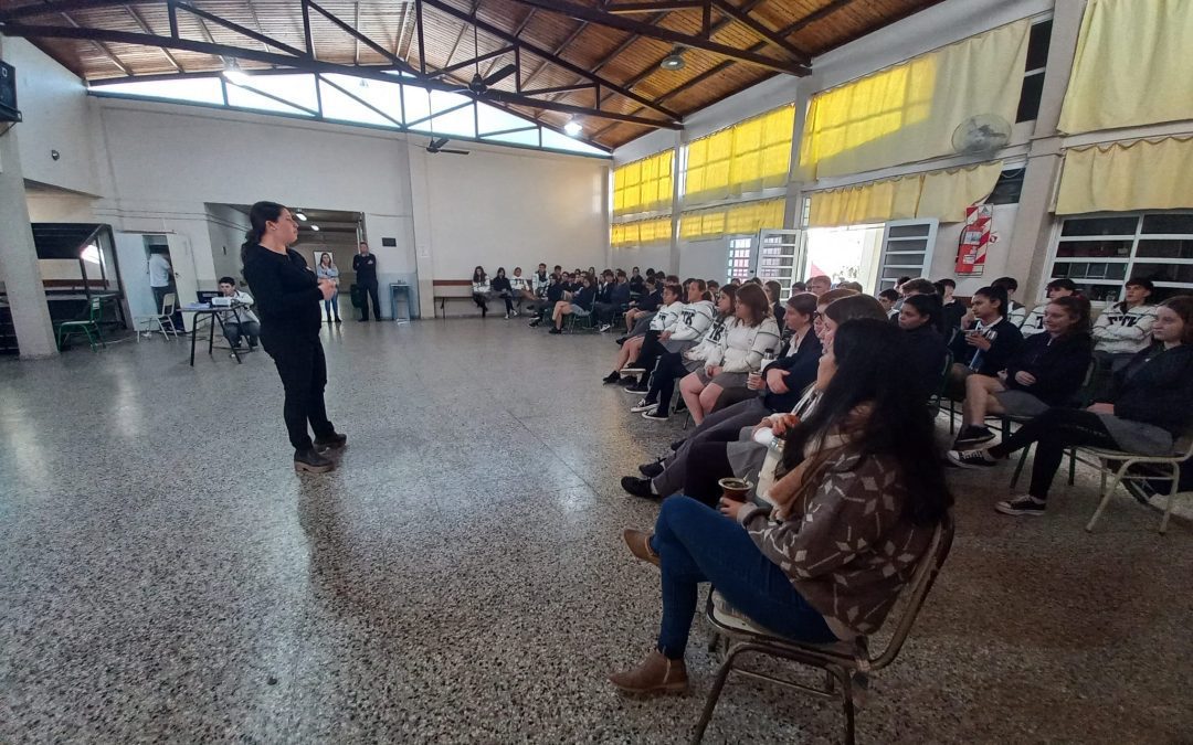 Brindaron charla sobre buenas prácticas de manipulación de alimentos a estudiantes de Villa del Rosario