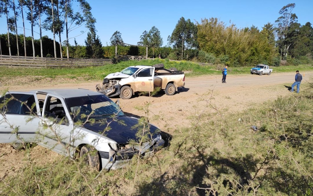 La Florida: Un fuerte choque sobre la Ruta 1 dejó personas lesionadas