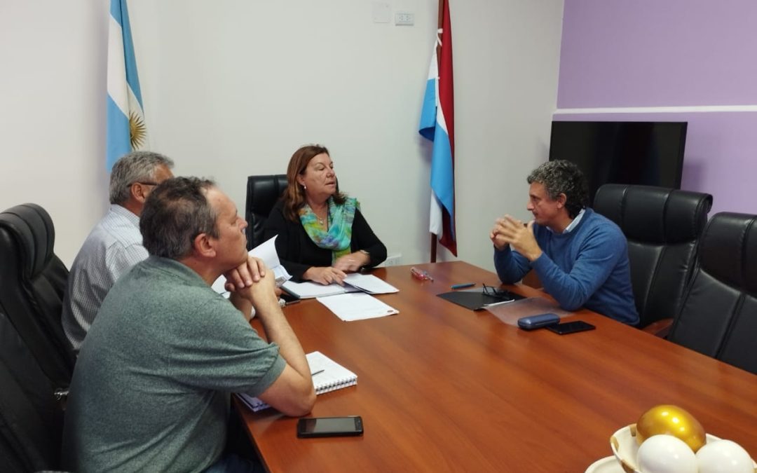 Bravo acordó con Vialidad mejoras para caminos de Federación y la zona