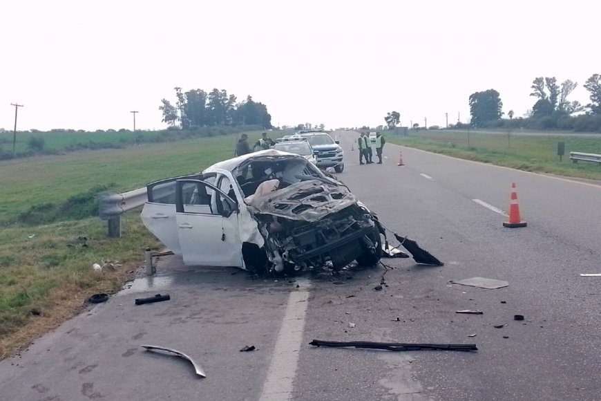 Perdió la vida al salir despedido de su auto durante un vuelco en la autovía 14: su acompañante quedó internada