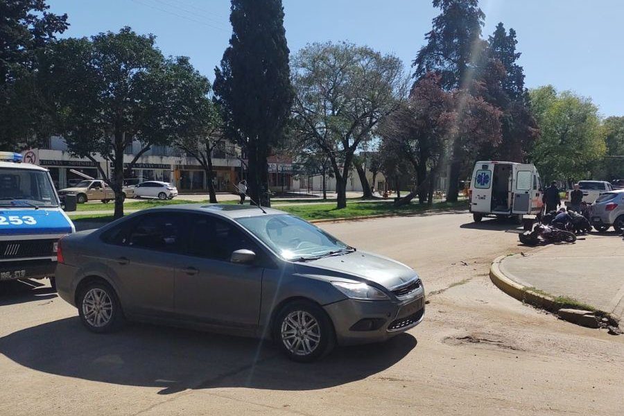 Motociclista sufrió una fractura expuesta tras un nuevo choque en Chajarí