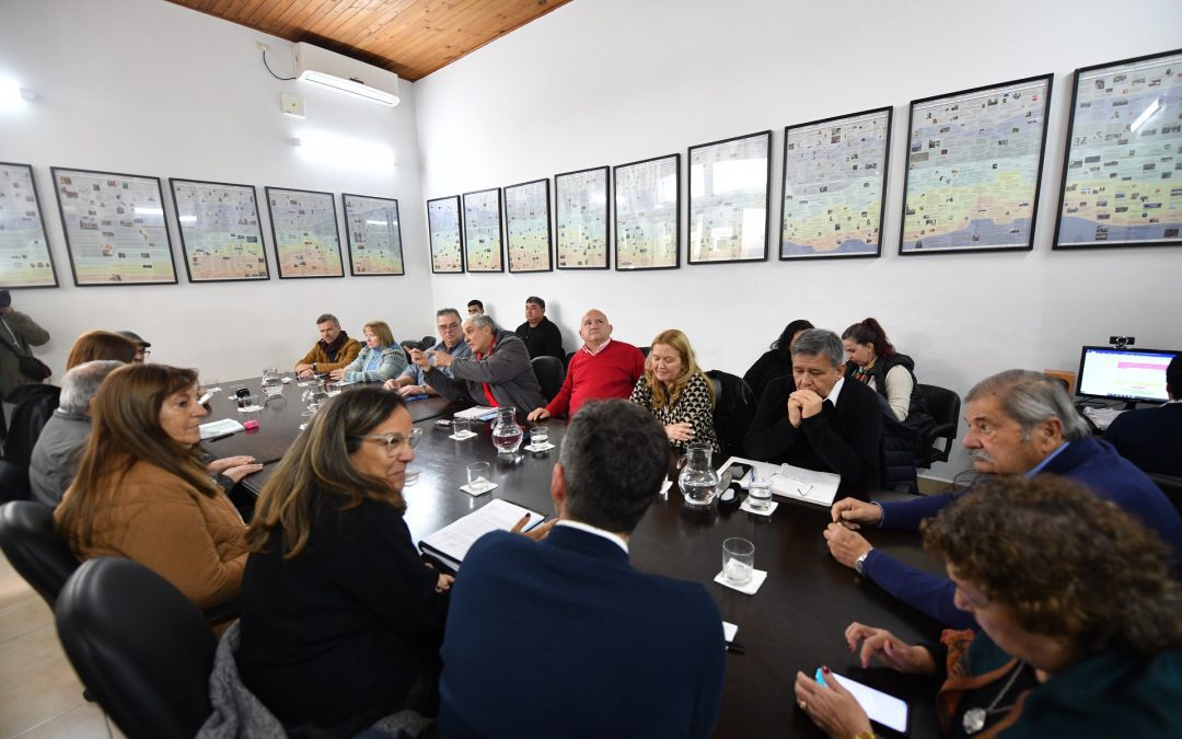 La provincia concretará el aumento ya acordado con los gremios docentes