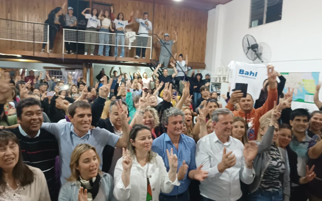 Junto a Bravo en un acto partidario, Bahl finalizó su recorrida departamental en Federación