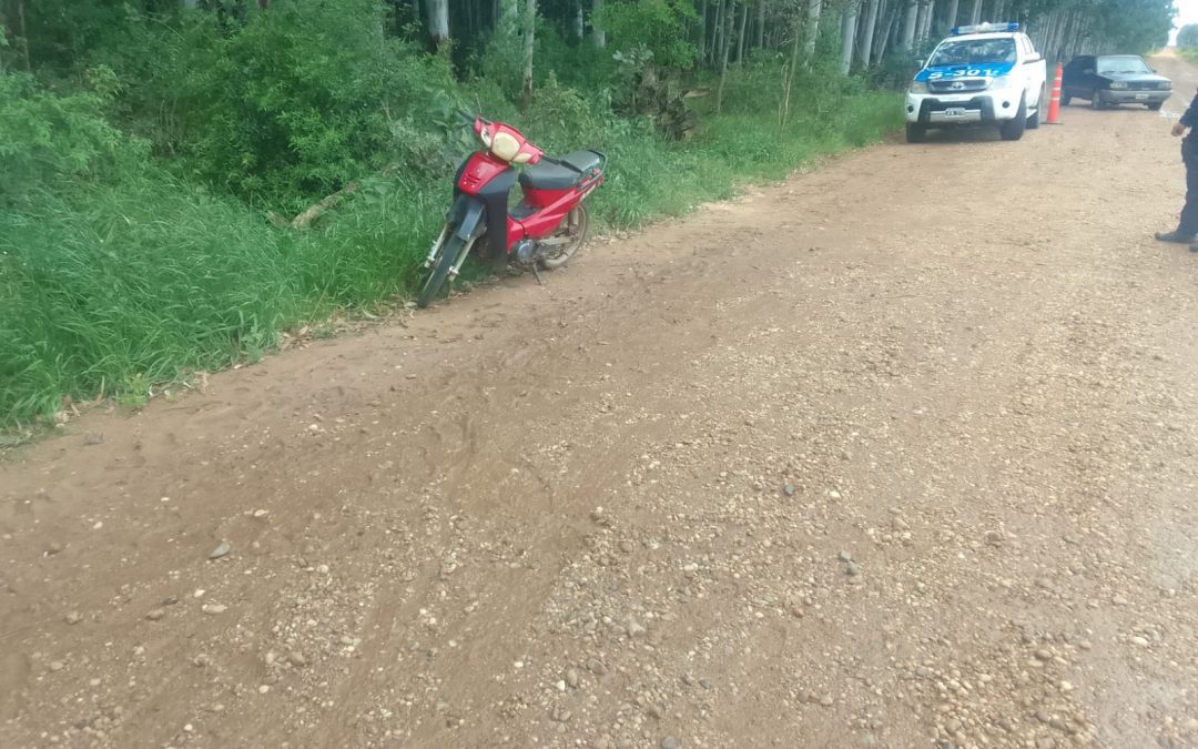 Una mujer y su hija se accidentaron en moto en Colonia Ensanche Sauce