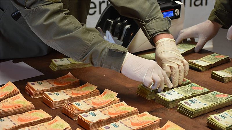 Incautaron en Entre Ríos $3.300.000 que un ciudadano de origen chino trasladaba en colectivo