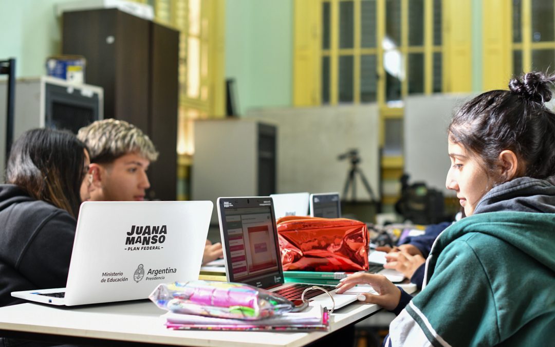 Ya se entregaron 29 mil netbooks Conectar Igualdad en Entre Ríos