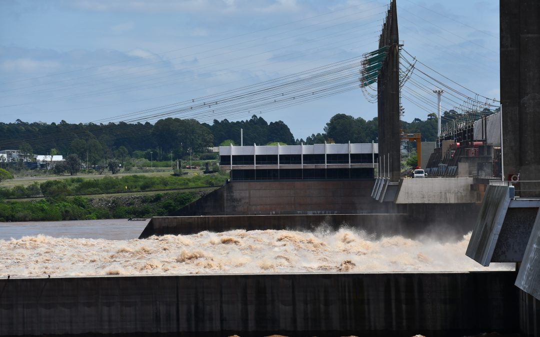 Las importantes lluvias impactarán en los niveles del río aguas abajo de la represa