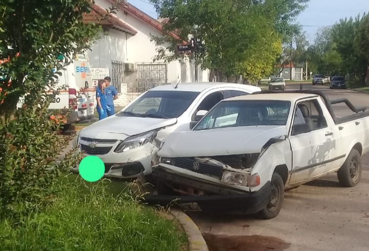 Violento choque entre dos vehículos en Chajarí