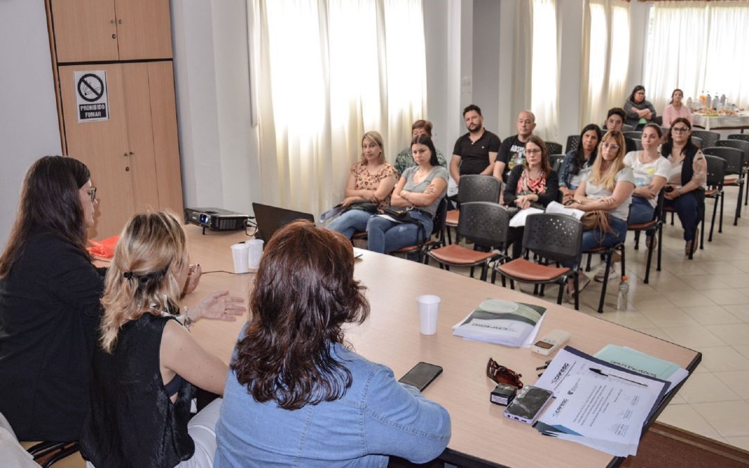 Concluyó el programa por el cual Cafesg capacitó a docentes sobre adolescencias en contextos actuales