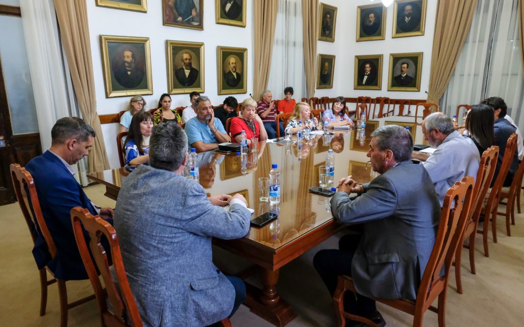 La provincia liquidará el aumento del 8,3 por ciento a trabajadores estatales, activos y pasivos