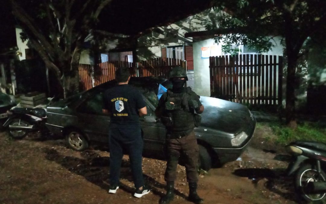 Allanamiento por narcomenudeo en Federación: secuestraron droga y detuvieron a tres personas