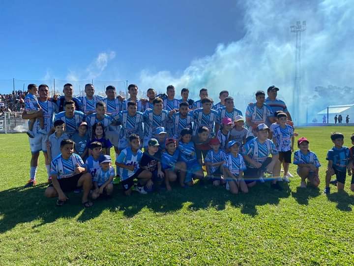 Por primera vez en su historia, La Florida se consagró campeón del fútbol local