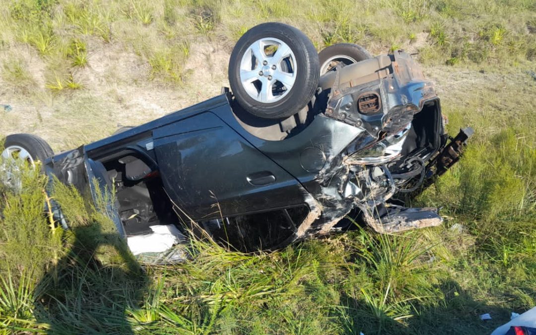 Autovía 14: Un auto volcó en cercanías de la rotonda de acceso a Federación