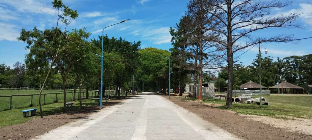 Finalizaron las obras de adoquinado en el polideportivo municipal de San Jaime