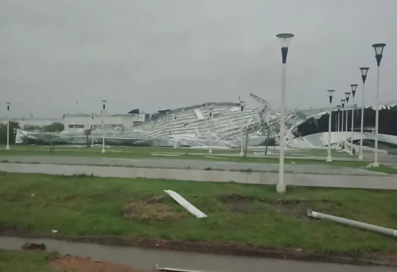 El gobernador Rogelio Frigerio viaja a Villaguay para recorrer las zonas afectadas por el temporal