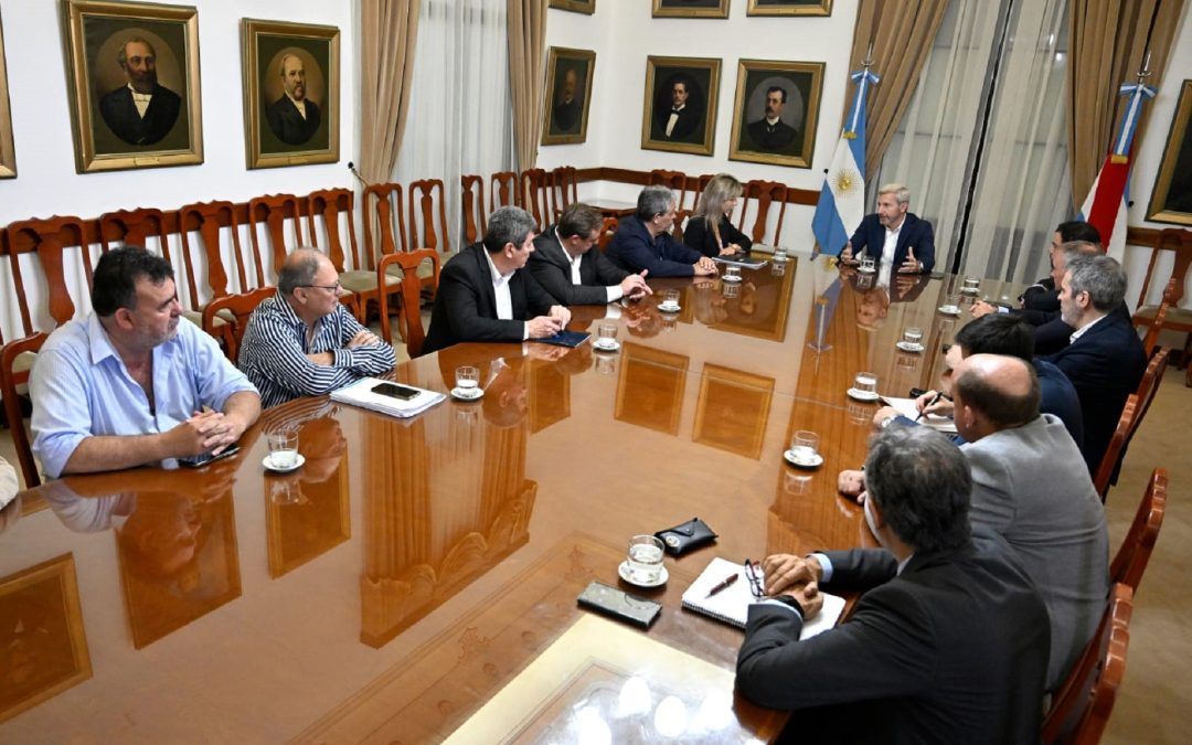 El gobernador Frigerio se reunió con la Cámara de la Construcción y la Uocra