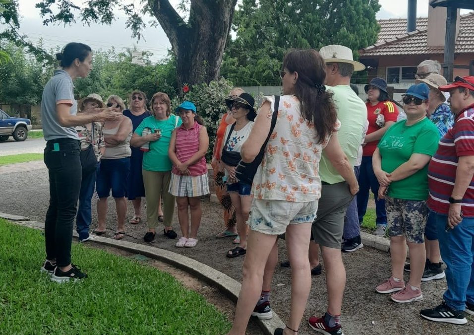 Turistas del norte del país visitaron Villa del Rosario