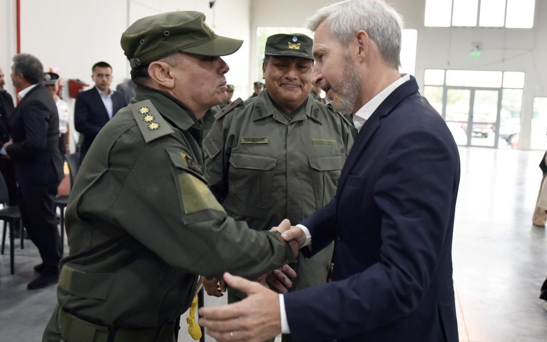 Frigerio estuvo presente en la asunción de la nueva autoridad de Gendarmería Nacional para Entre Ríos