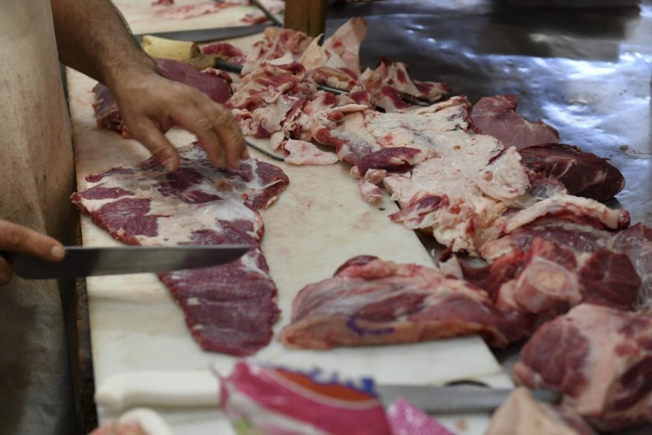 Consumo de carne vacuna cae a mínimos de dos décadas y acelera el cambio en la mesa de los argentinos - VDRnet