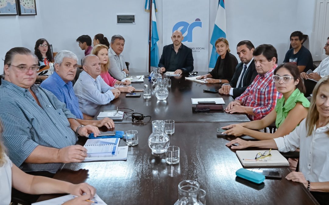 La provincia propuso a los gremios docentes una suma equivalente al Fonid y un incremento en el código por movilidad