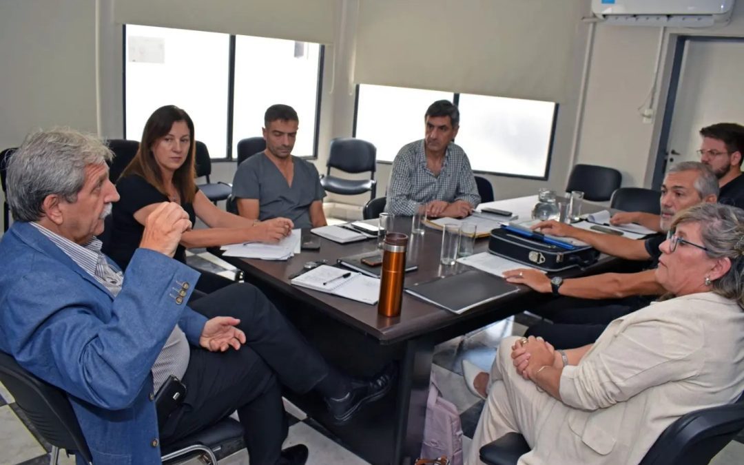 El equipo directivo del hospital Santa Rosa se reunió con el ministro de Salud