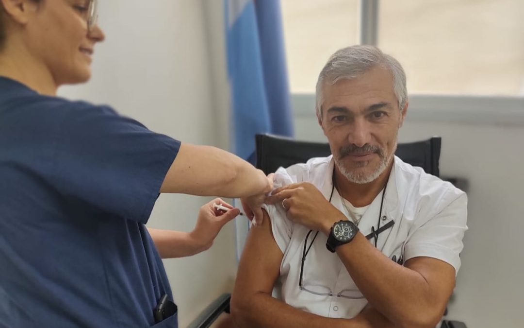 Inició la campaña de vacunación contra la gripe en el hospital Santa Rosa