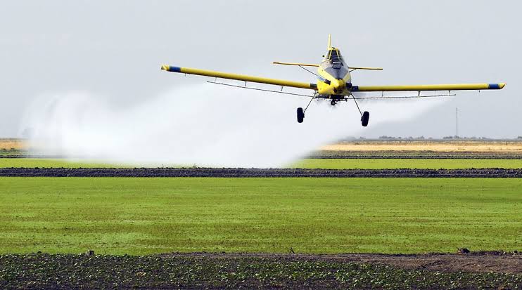 Fallo de la Justicia fijó zona de exclusión de 1095 metros para fumigaciones terrestres y 3000 para las aéreas en Entre Ríos